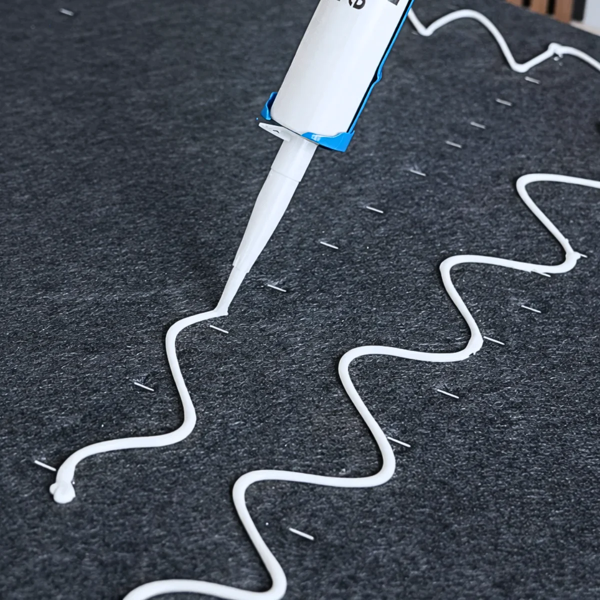 Montagekleber für Paneele – 310 ml – Aeki 